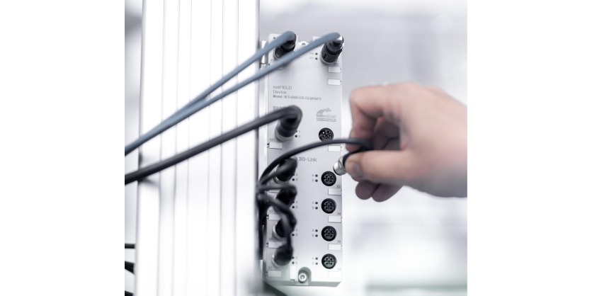 MC-Hilscher-Introduces-sensorEDGE-IO-Link-Master-for-Instant-Monitoring-1-836x418