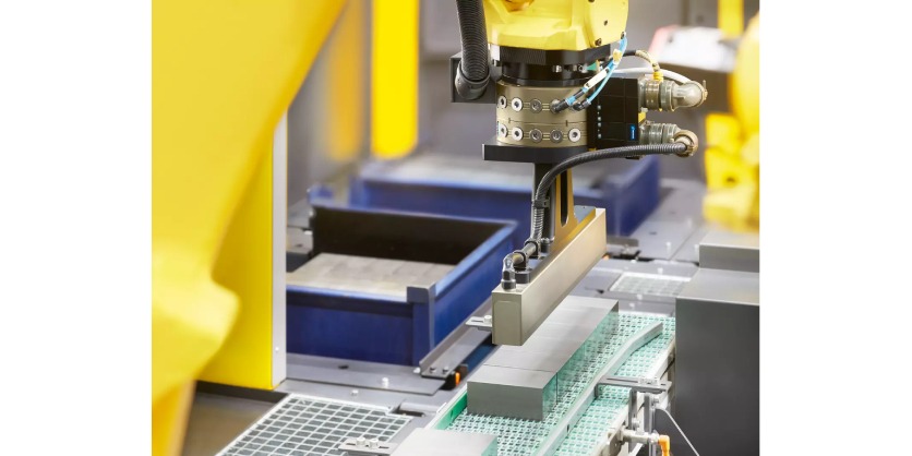 Flexible Workpiece Handling for Robots from SCHUNK