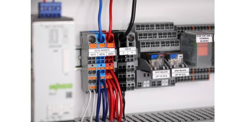 WAGO Broadens Power Distribution Terminal Block Line