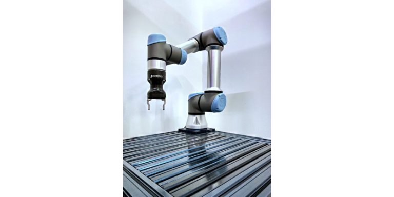 Purchasing a Pick and Place Cobot: An Overview of the Benefits, Return on Investment, Pros and Cons, and Gripper Options