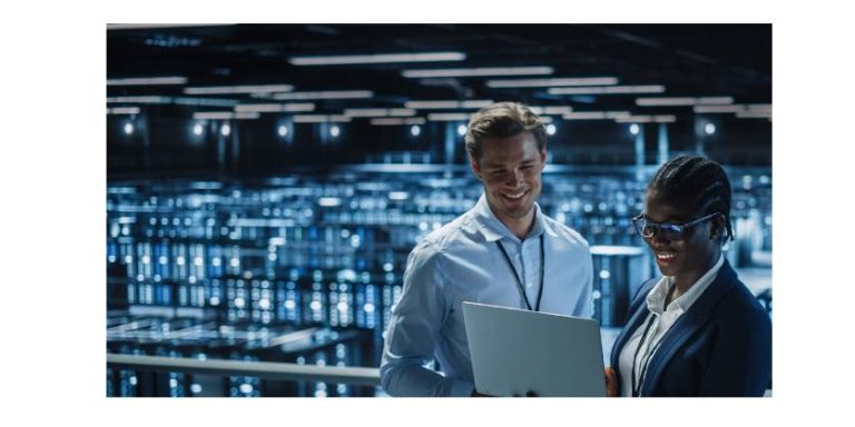 Revolutionizing Power Distribution in Data Centers: The Panduit 4-IN-1 Outlet IPDU