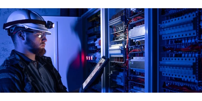 Capacitor-Based Buffer Modules: Fast, Reliable Bridging for Short-Term DC Power Interruptions